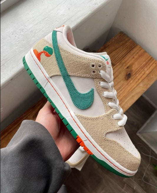 NIKE SB DUNK LOW JARRITOS